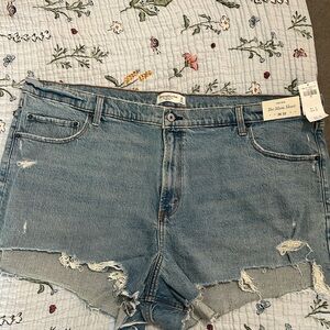 Abercrombie high waisted mom jeans shorts